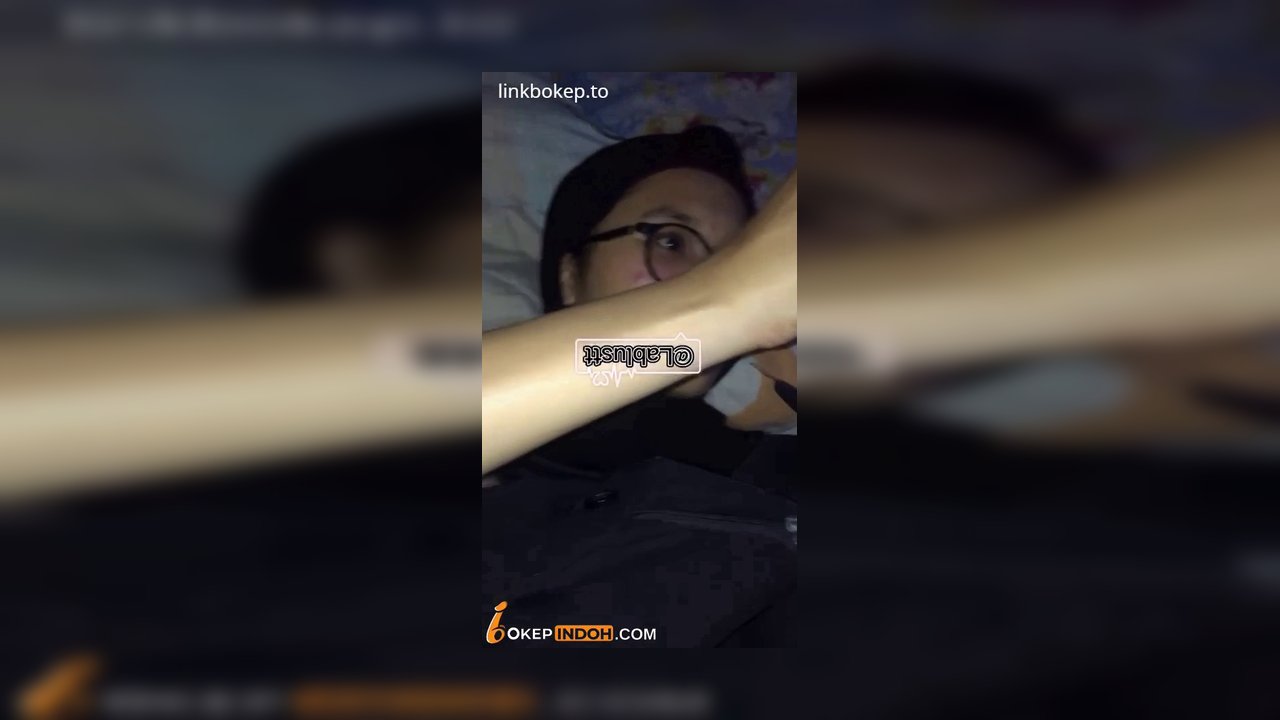 Hijab Imut Kacamata Sepulang Ngaji