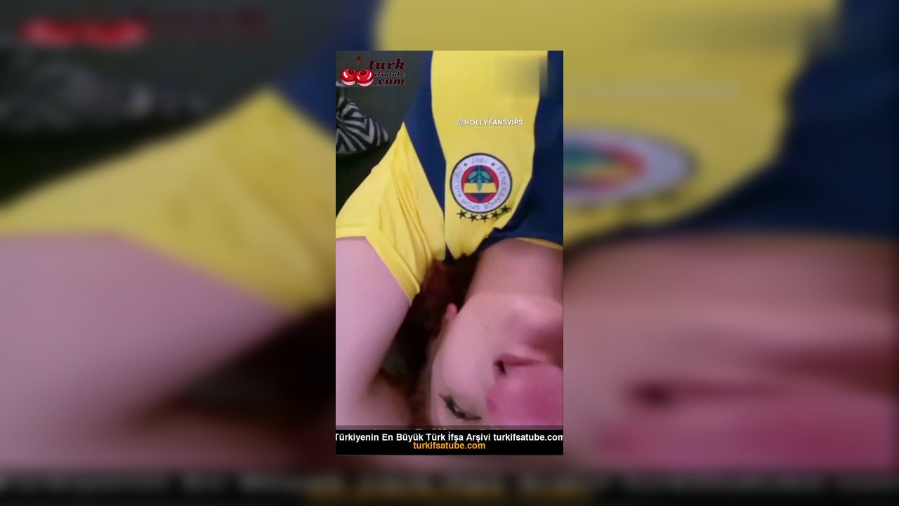HD Grup Sikiş 2 Cimbomlu Hottie Kittyy Fenerli hard siktiler - Video İzle.mp4