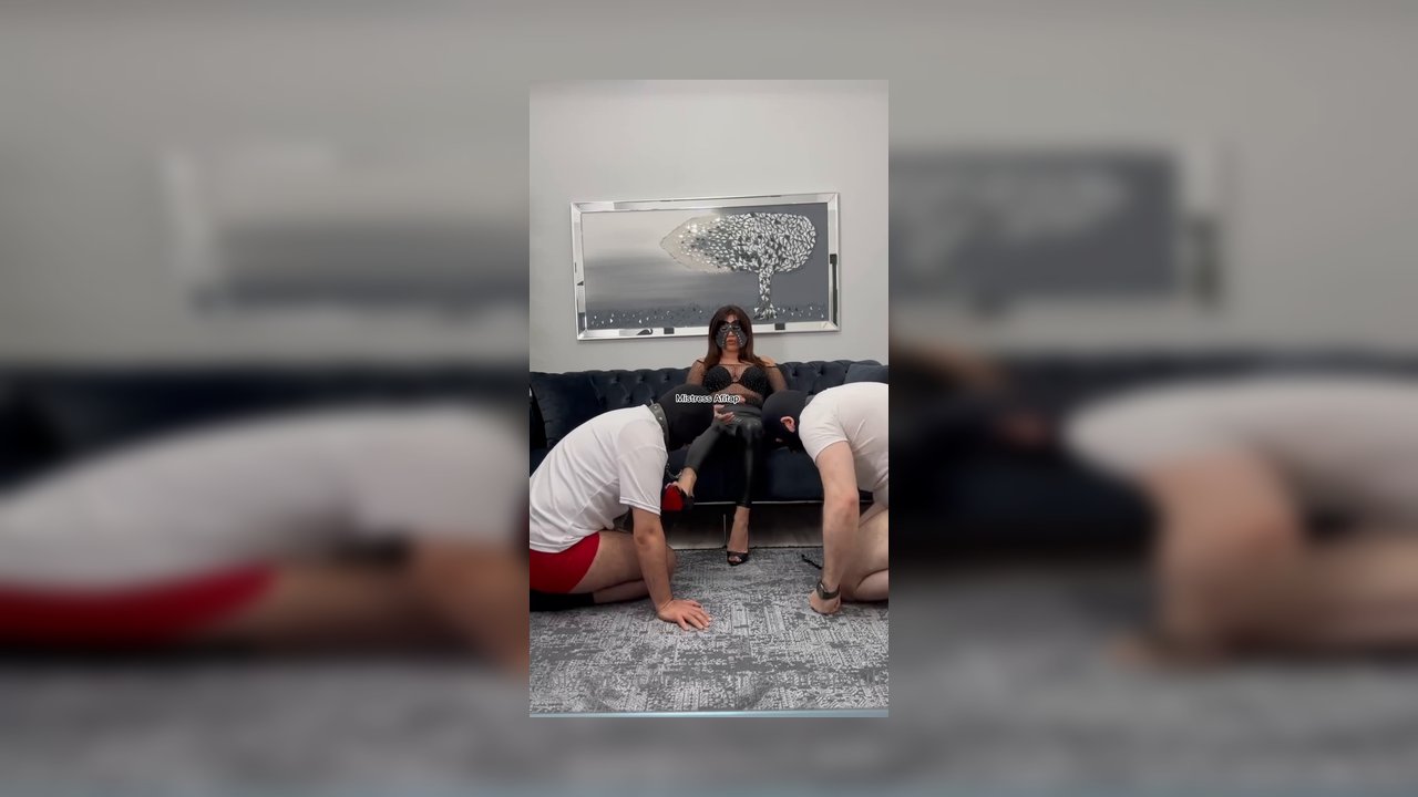 Let’s see how’s my slaves doing - Video İzle