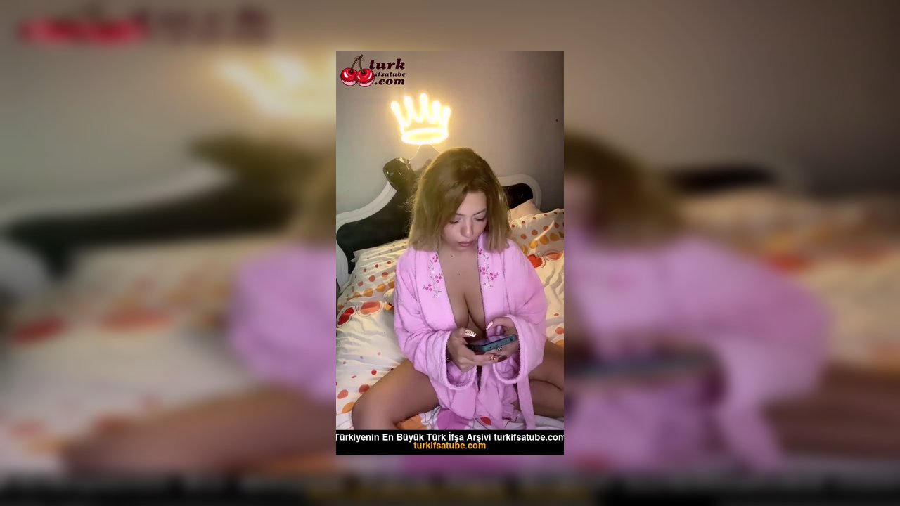 Açelya ifşa nude yayın Duştan çıkınca - Video İzle.mp4