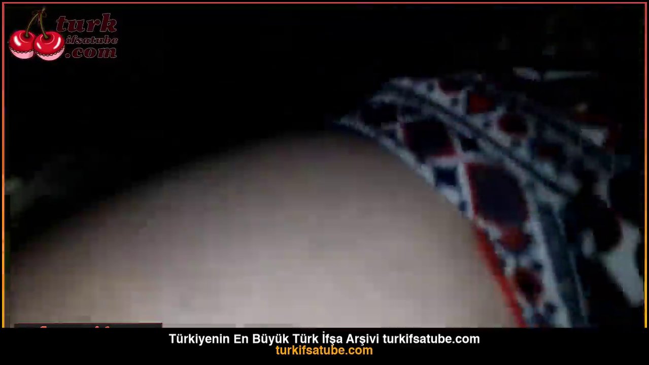 Köylü kızı ahırda sakso çektirip sikiyor - Video İzle