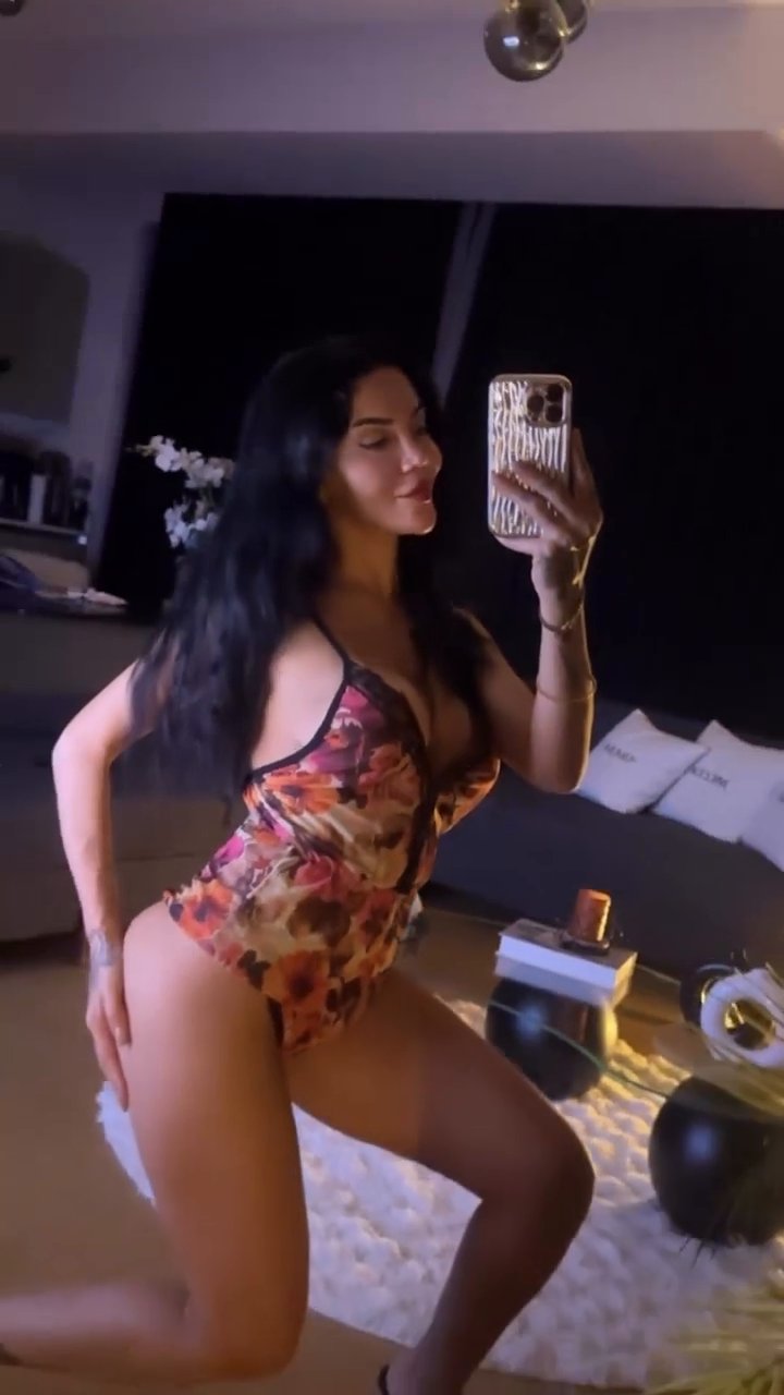 Melek Özçağan instagram abonelik ifşa 16.08.2025 Part 2 - Video İzle