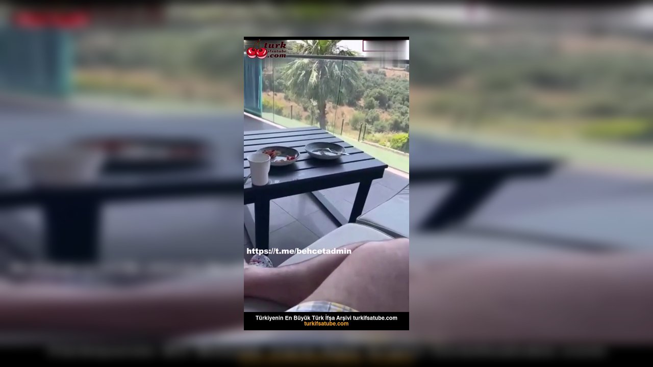 Buse Tarsus ifşa Balkonda çırılçıplak canlı yayında