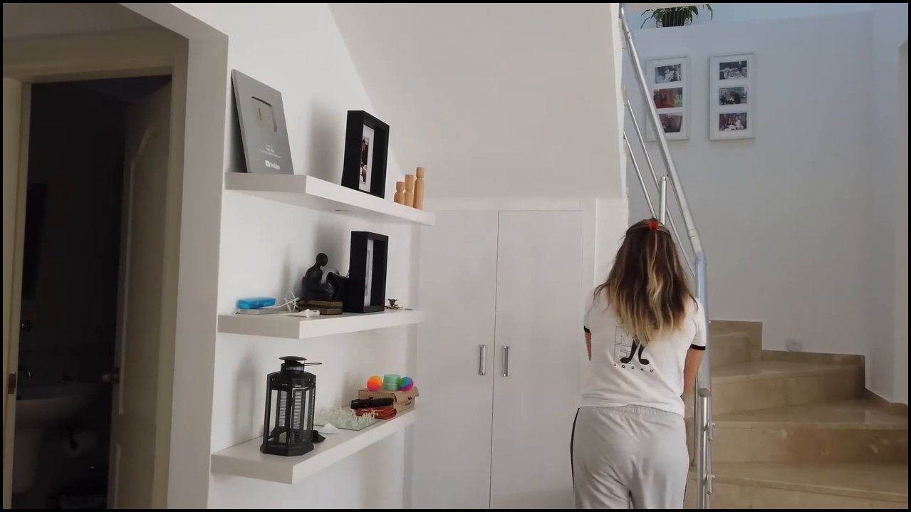 Selda Ateş - Dubleks Evde Enerji Yukselten Temizlik - Video İzle.mp4