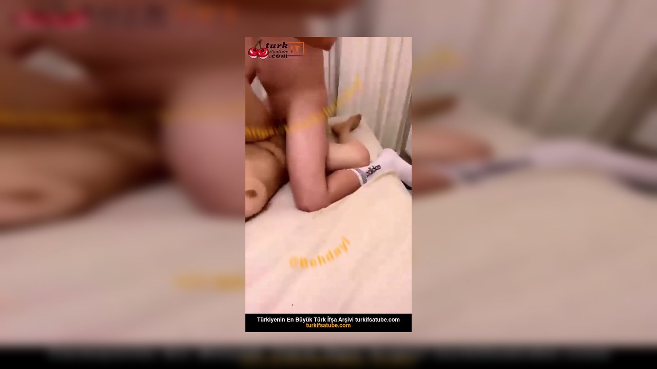 Tango Leyla porno canlı yayında sikiliyor