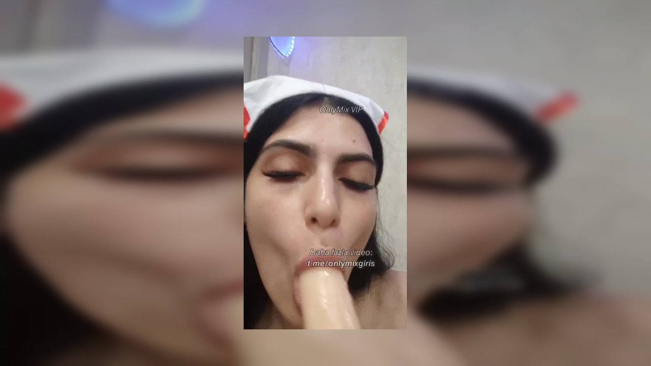 Türbanlı Gümüş Güray (dildolu) ifşa içerikleri part 18 - Video İzle.mp4