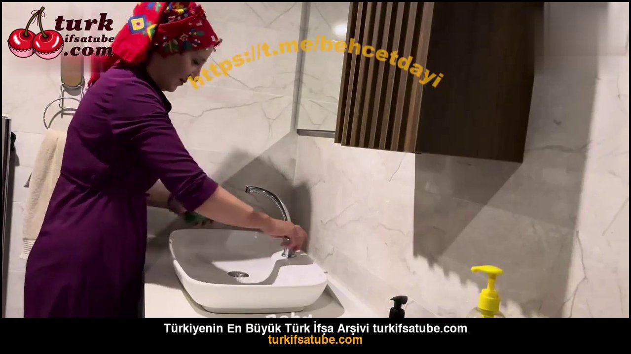 Fatmayla Her telden ifşa Lavaboyu temizledi - Video İzle