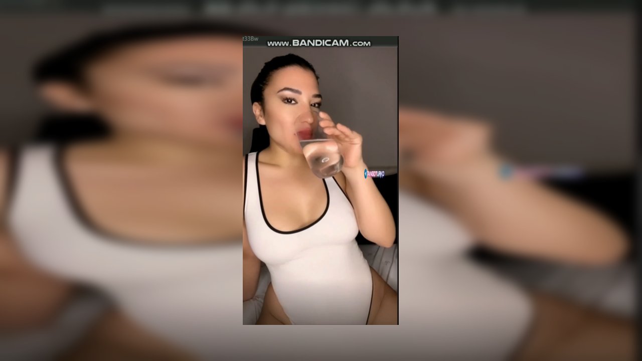 Tango Burcu Yıldız Premium Yayın ifşa videoları part 10 - Video İzle