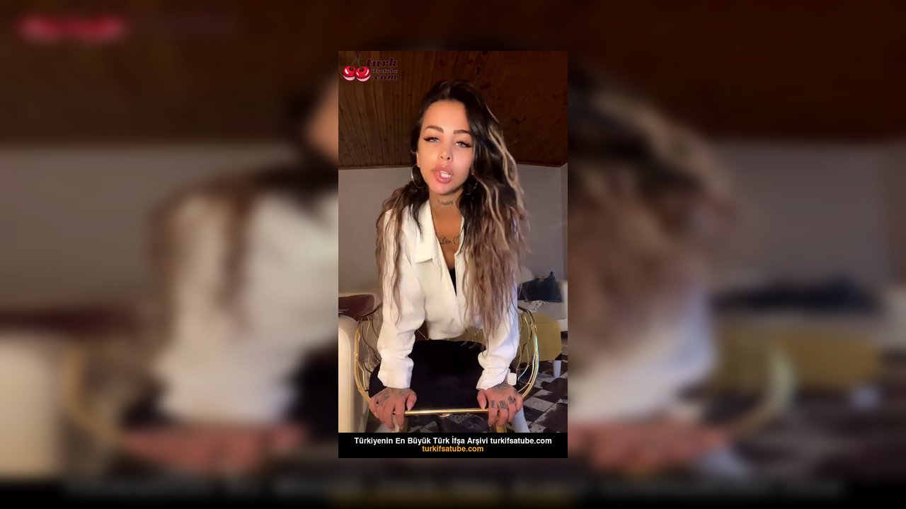 Shawty ifşa Ateşli esmer Gömlek Külot canlı yayın açtı - Video İzle
